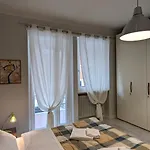 Artist House, Design And アパート