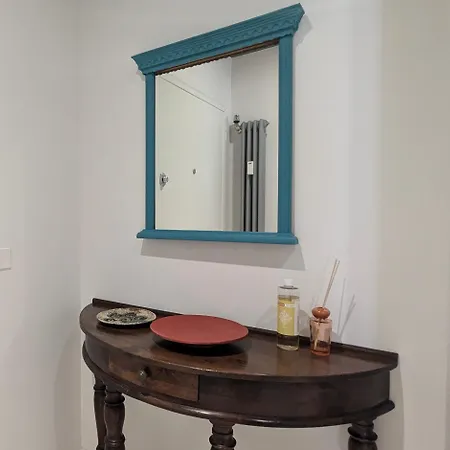Artist House, Design And * Verona